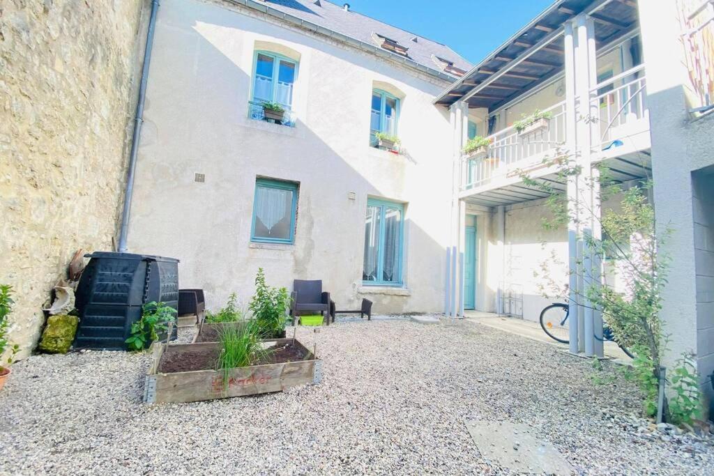 Studio De Charme Apartment Laon Bagian luar foto